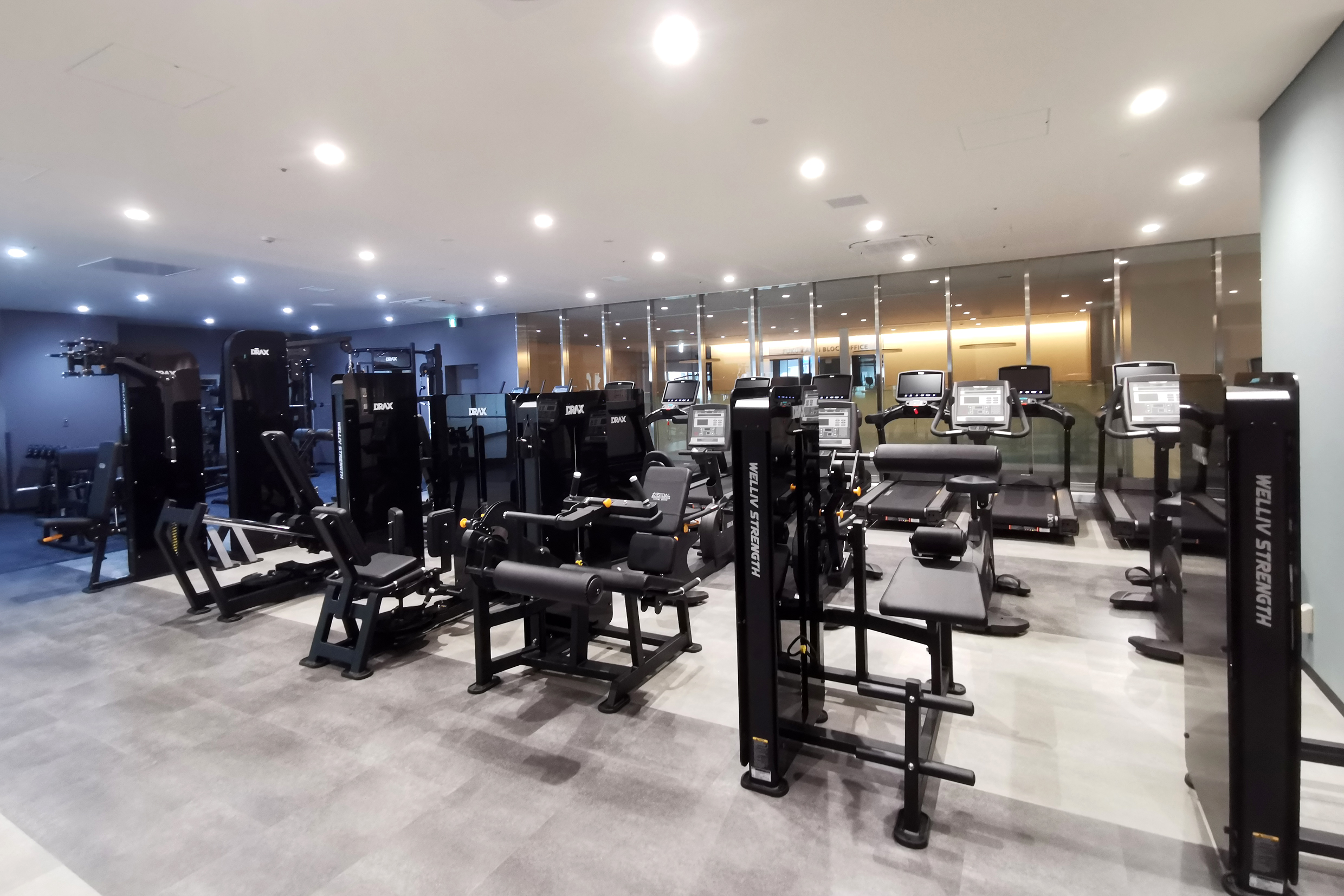 【GYM】スタイリッシュなストレングスマシン