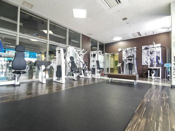 トレーニングマシン