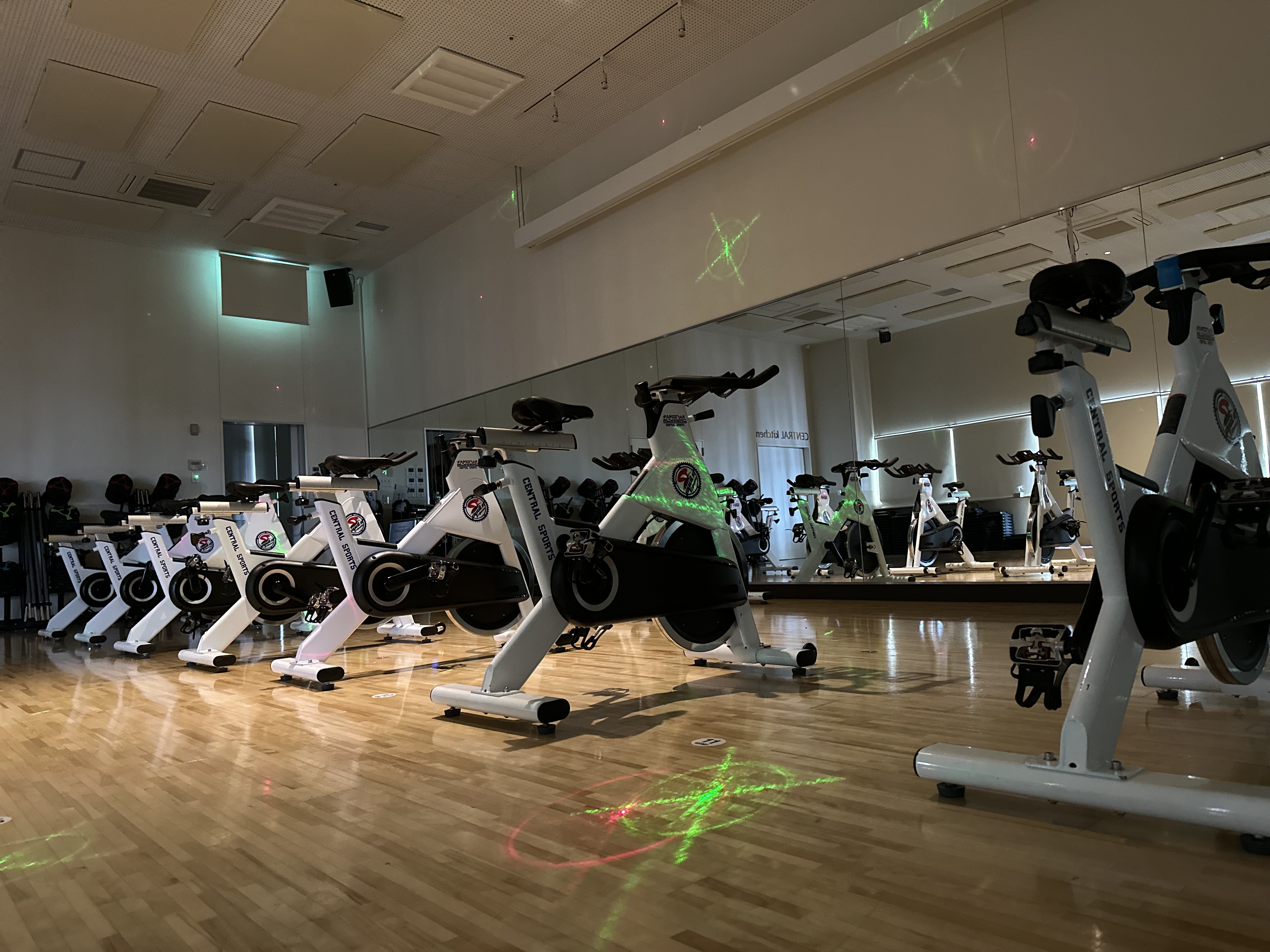 インドアバイクレッスン【定員20名】