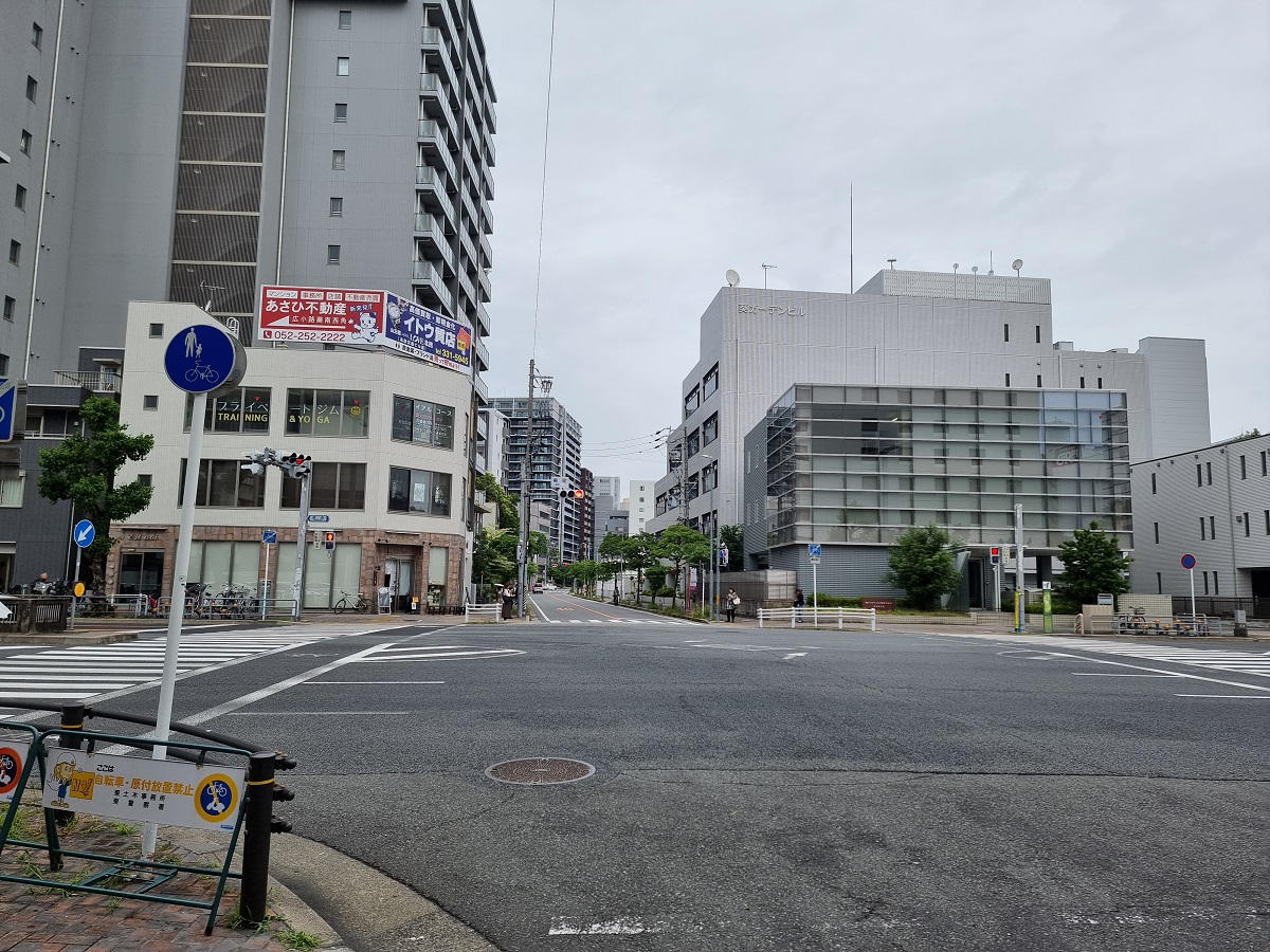 新栄町駅からのアクセス①