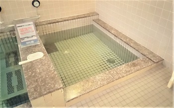 【水風呂】男女ともにスパエリアにございます。
