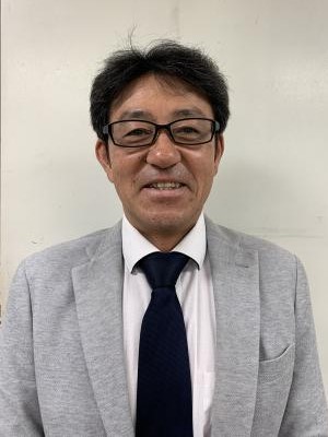 新松戸店 店長 金澤