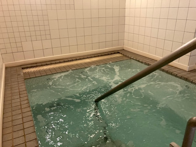 【設定温度38℃前後】男性ジャグジー