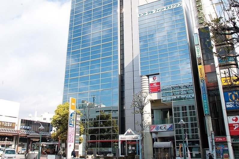 【クラブ外観】ＪＲ平塚駅北口徒歩１分のアクセス抜群の駅近クラブです！MNビル４階
