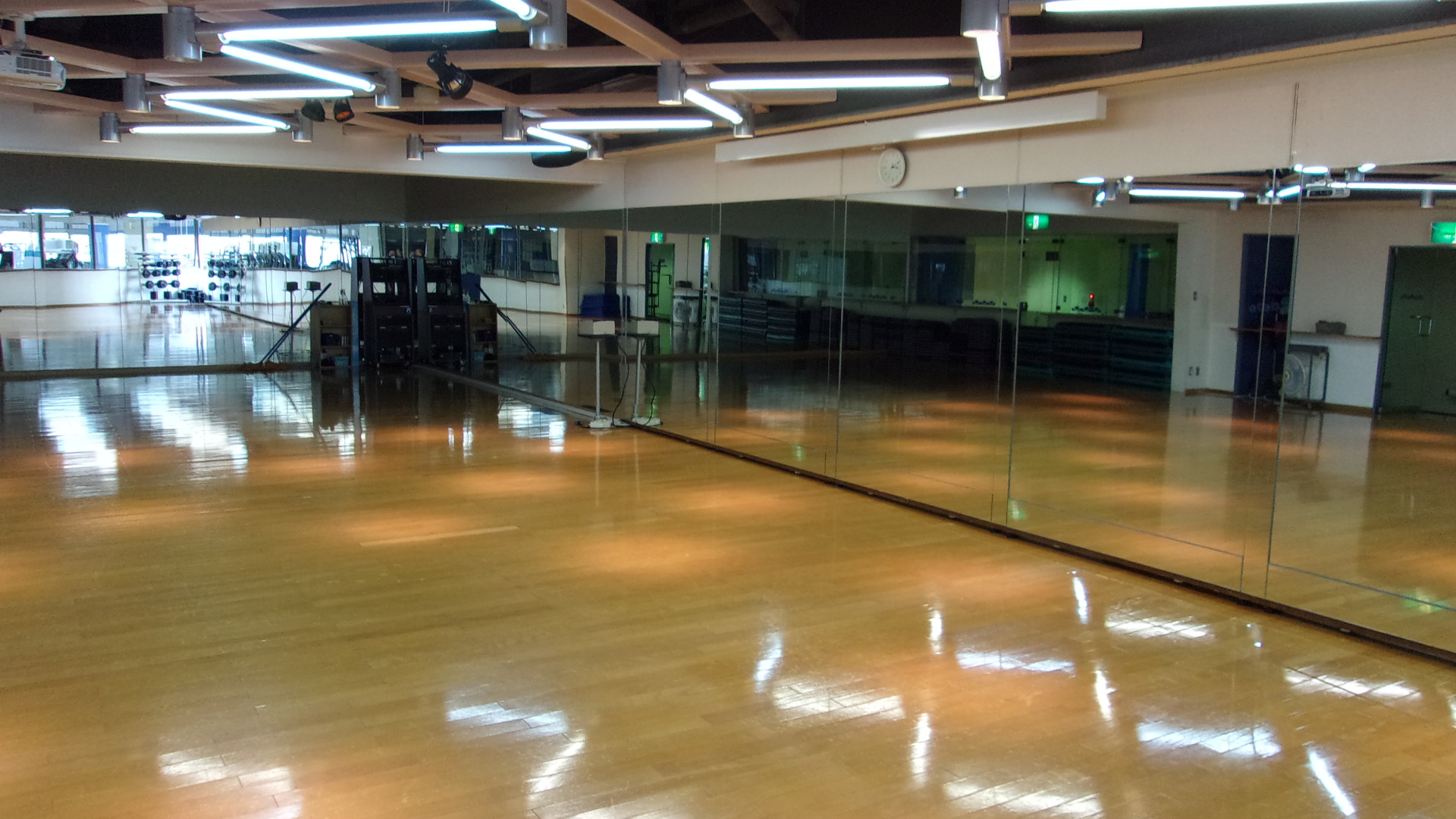 ＜第1スタジオ＞ダンススクール実施中！4歳のお子様から中学生まで！