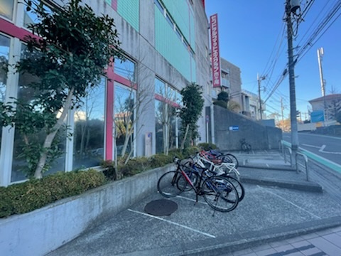 駐輪場、バイク置き場も完備