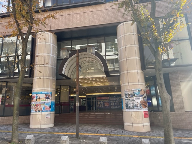 ビル入口（市川グランドホテル）②