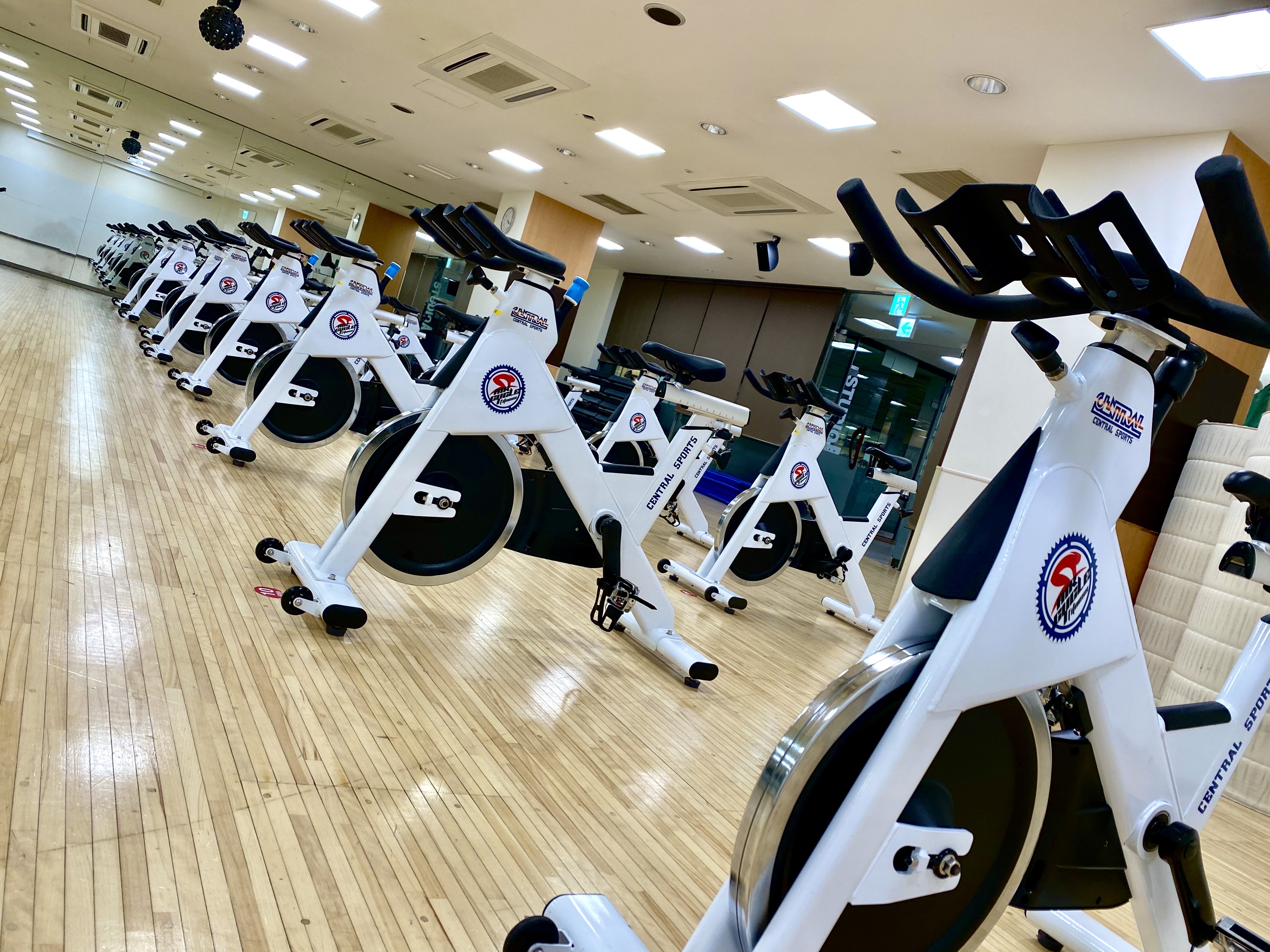 AIR CYCLE Fitness：固定式バイクで爽快脂肪燃焼