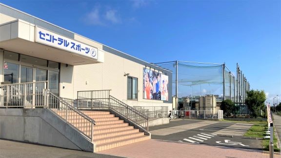 駐輪場【無料駐輪場 67台クラブ入口に隣接しております】