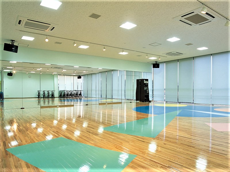 【キッズ】2つのスタジオを活用し体育、ダンス、チアダンスなどスクール実施中！こちらはBスタジオ。