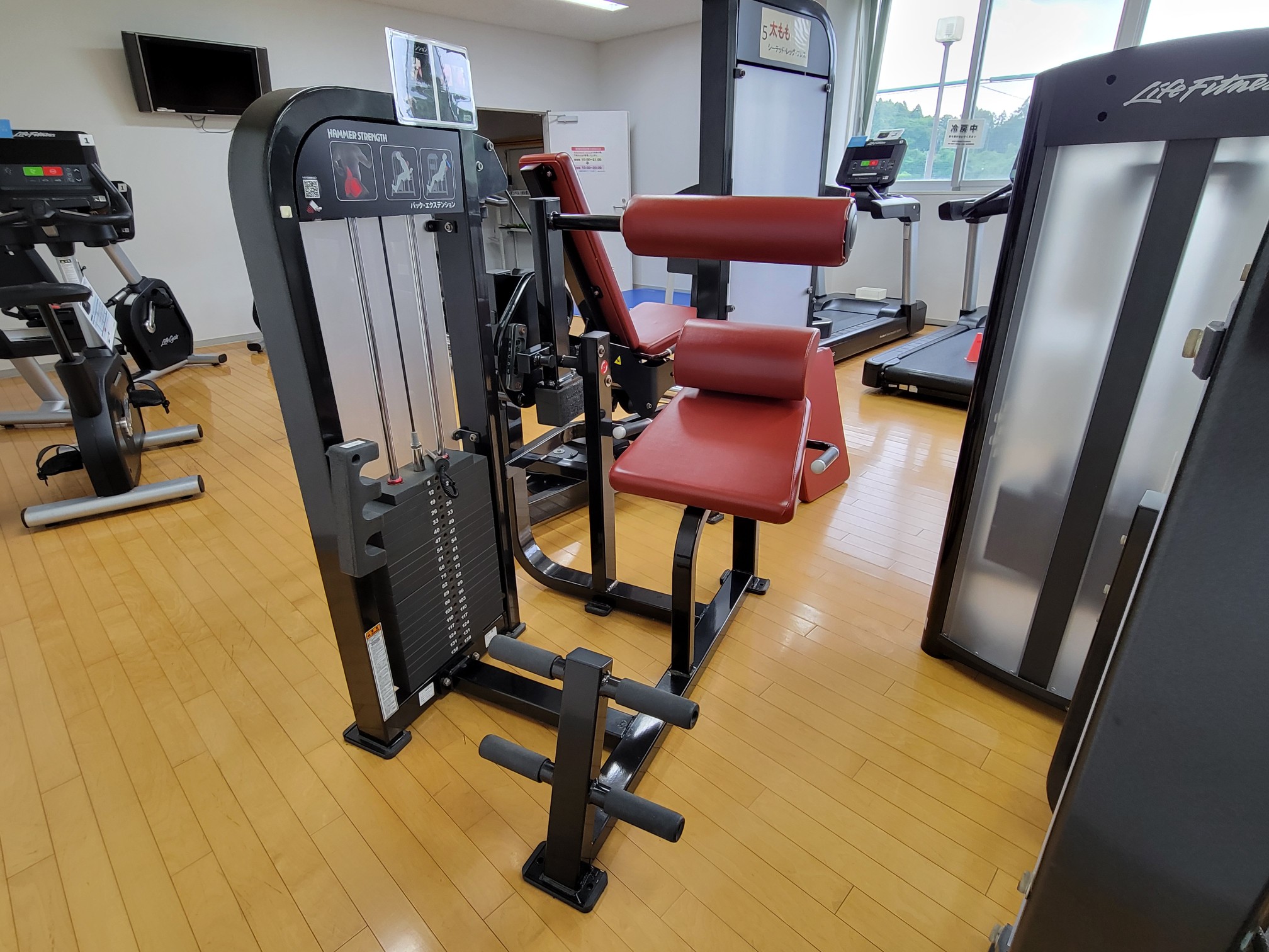【2階トレーニング室】筋力トレーニングマシン②