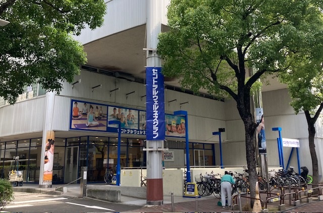 【クラブ入口】ベルファ都島の裏側すぐです。