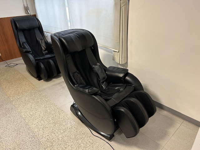 【1Fマッサージチェア】無料でお使いいただけるマッサージチェア