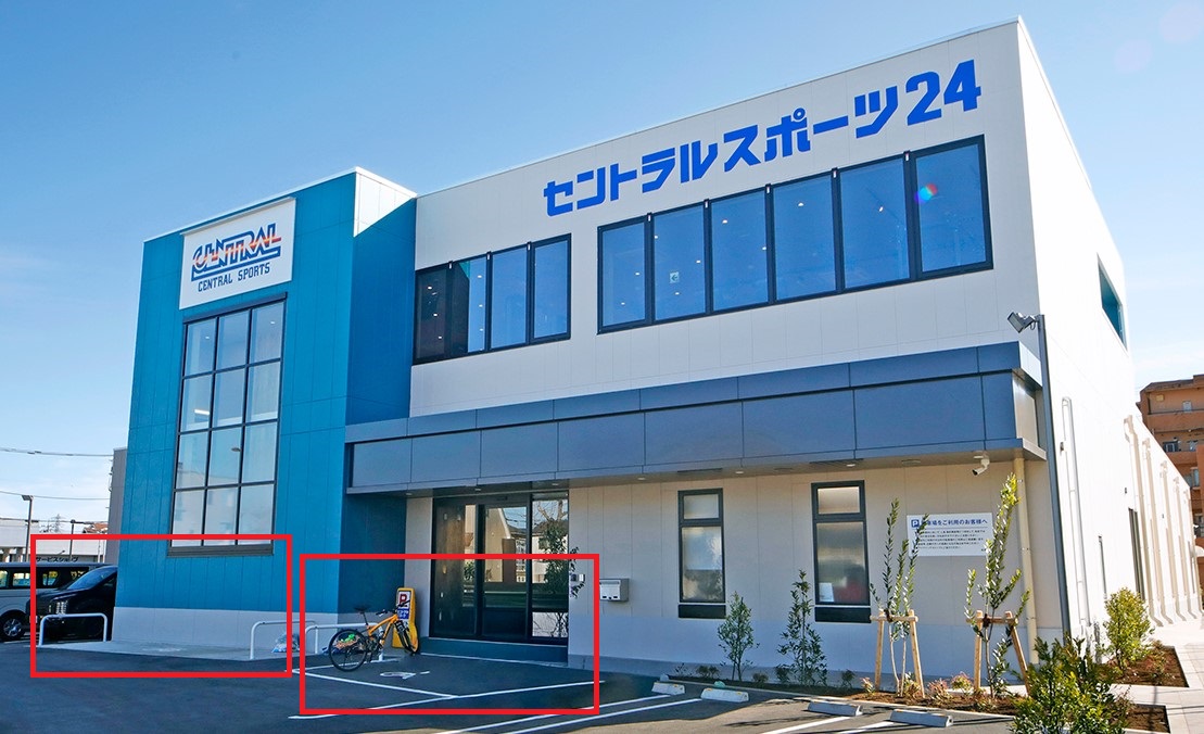 【駐輪場】建物目の前に2ヶ所（10台・20台程フリースペース）・裏側駐車用に併設（33台程枠設定）設置しております。