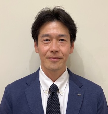 おおたかの森店  店長  神戸