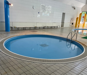幼児用プール(円型・水深0.4m・水温20℃～30℃)