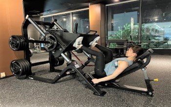 ＜レッグプレス45＞下半身のトレーニングに