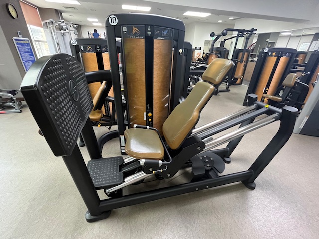 ＜ウエイトマシン⑩＞レッグプレス
