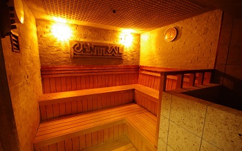 ＜ドライサウナ＞ 90℃前後の快適な室温で汗を流しましょう！