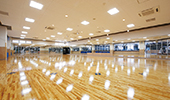 【第1スタジオ】ダンスやチア・空手などのカルチャースクールを行っています