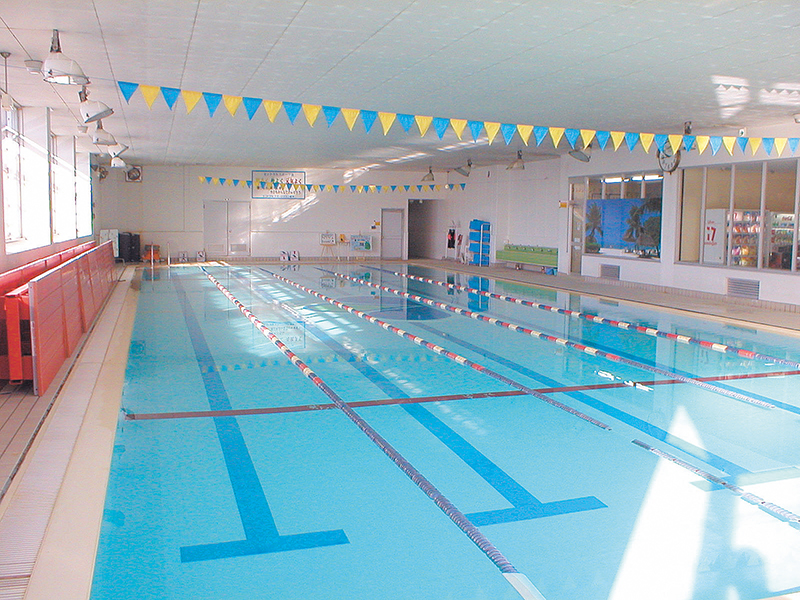 【スイミングスクール】水温29～31℃、室温30～32℃で快適な温水プール！透明度も抜群！25M×5コース(水深1ｍ）横手市中心地では唯一のスイミングスクールを実施！